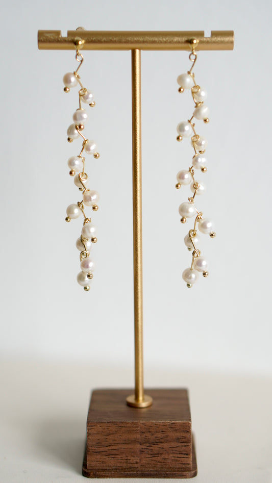 Pearl Entwined Vine