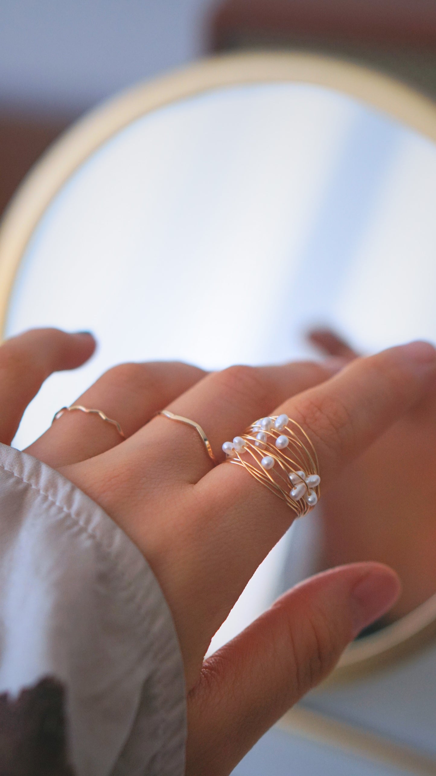 Lotus Mini Pearl Ring