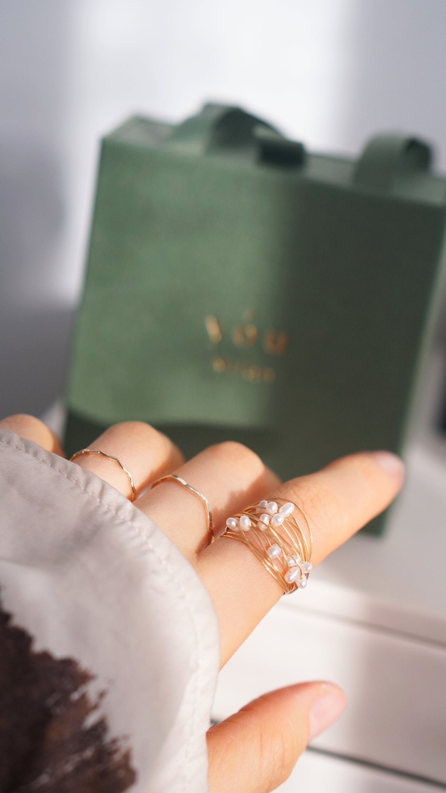 Lotus Mini Pearl Ring